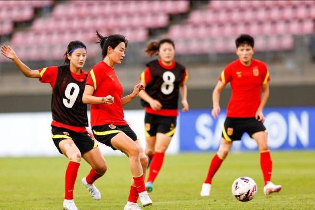 那个漂亮女人