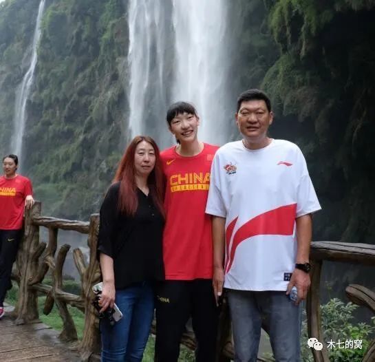 六月丁香婷婷激情国产